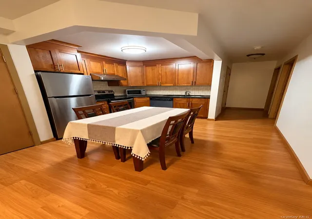 Photo 2 of Condo for sale at 14336 37th Avenue #3D, New York, NY 11354 | MLS# 1057477 | Listing updated on 2026-10-01