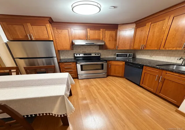 Photo 3 of Condo for sale at 14336 37th Avenue #3D, New York, NY 11354 | MLS# 1057477 | Listing updated on 2026-10-01