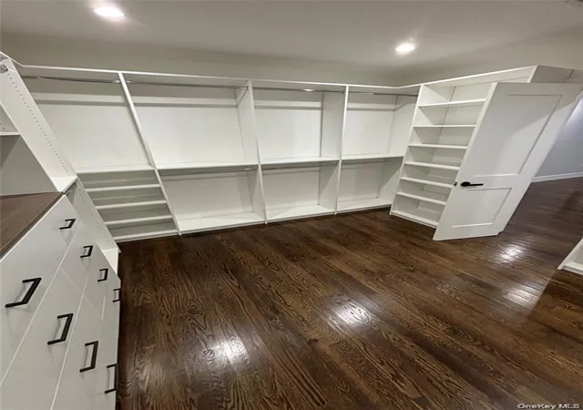 Photo 3 of Single family home for sale at 770 Cedar St, Oyster Bay, NY 11791 | MLS# 1057504 | Listing updated on 2026-10-08