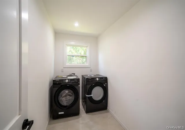 Photo 4 of Single family home for sale at 770 Cedar St, Oyster Bay, NY 11791 | MLS# 1057504 | Listing updated on 2026-10-08