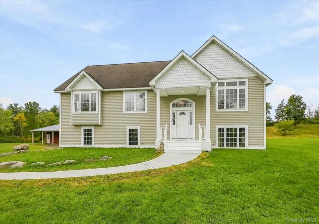 Photo 3 of Single family home for sale at 160 Pirog Rd, Shawangunk, NY 12566 | MLS# 1057509 | Listing updated on 2026-10-06