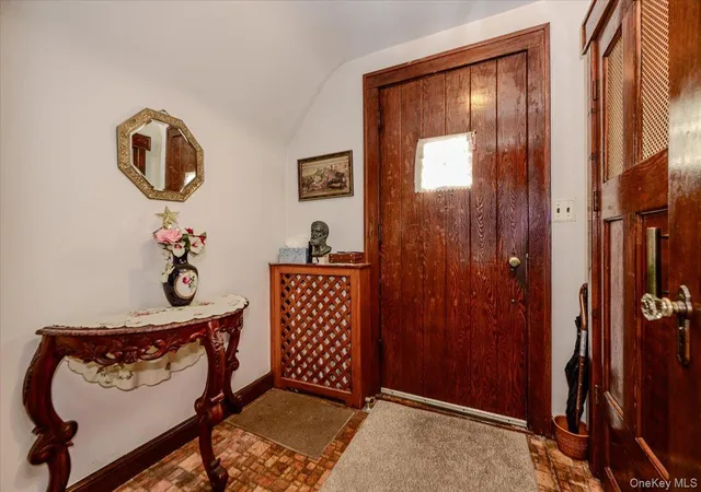 Photo 3 of Single family home for sale at 631 Kimball Ave, Yonkers, NY 10704 | MLS# 1057515 | Listing updated on 2026-10-05