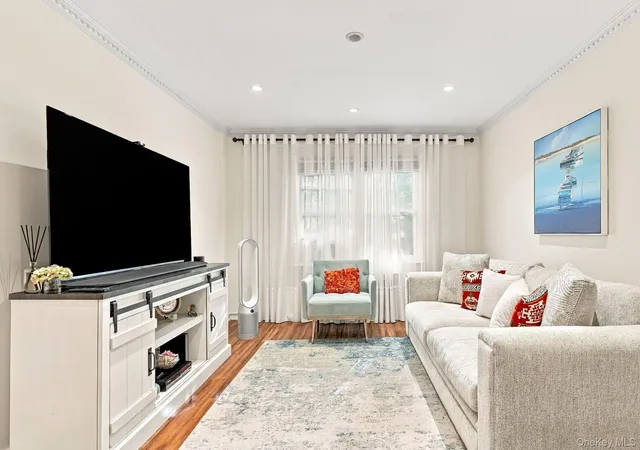 Photo 1 of Condo for sale at 6 South Rd #1V, Harrison, NY 10528 | MLS# 1057517 | Listing updated on 2026-10-08