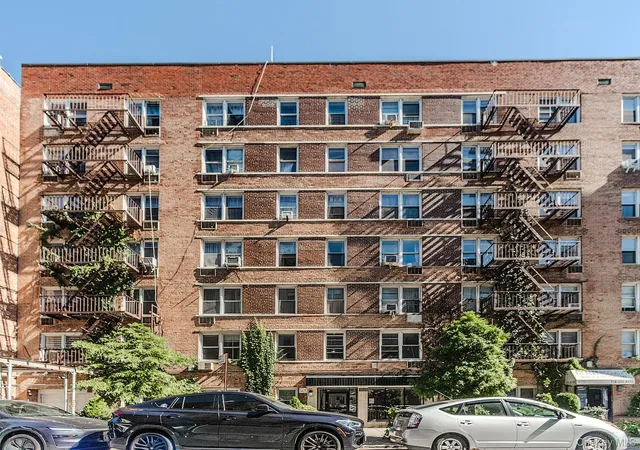 Photo 1 of Condo for sale at 3111 Brighton 2nd St #3H, New York, NY 11235 | MLS# 1057547 | Listing updated on 2026-10-09