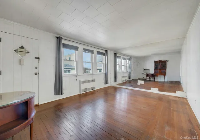 Photo 2 of House for sale at 12 1/2 Alden Park #12 1/2, New York, NY 10465 | MLS# 1057574 | Listing updated on 2026-10-20