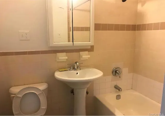 Photo 4 of Condo for sale at 42-60 Colden St #1B, Flushing, NY 11355 | MLS# 1057576 | Listing updated on 2026-10-01