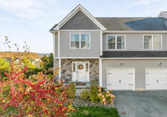 Single family home for sale at 160 Highwood Dr, New Windsor, NY 12553 | MLS# 1057590