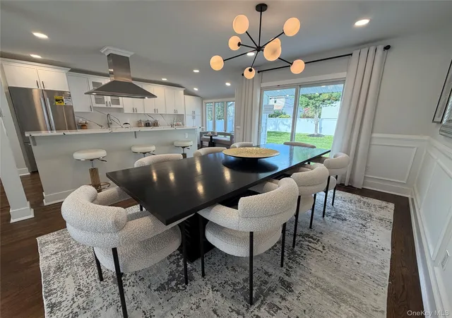 Photo 4 of Single family home for sale at 10 Flower Ln, Oyster Bay, NY 11753 | MLS# 1057595 | Listing updated on 2026-10-09