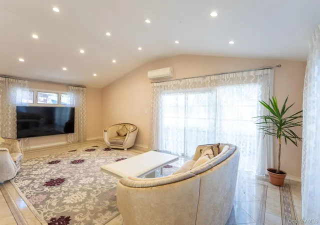 Photo 3 of Single family home for sale at 73-35 195th Street, New York, NY 11366 | MLS# 1057607 | Listing updated on 2026-10-25