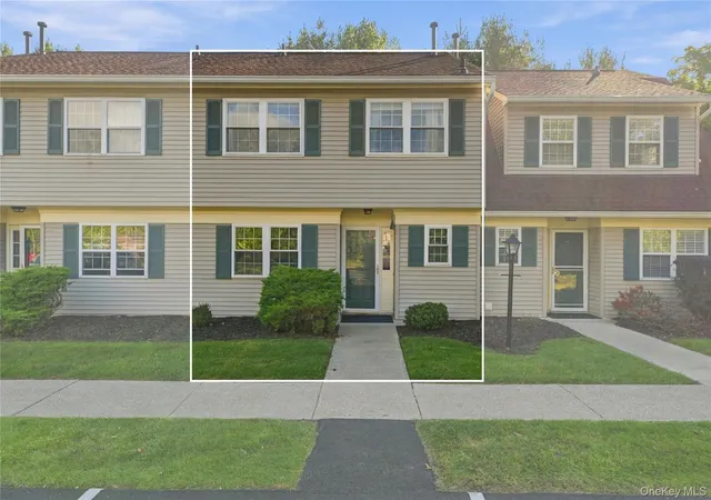 Photo 3 of Single family home for sale at 18 Autumn Leaf Ct, Montgomery, NY 12549 | MLS# 1057617 | Listing updated on 2026-10-06
