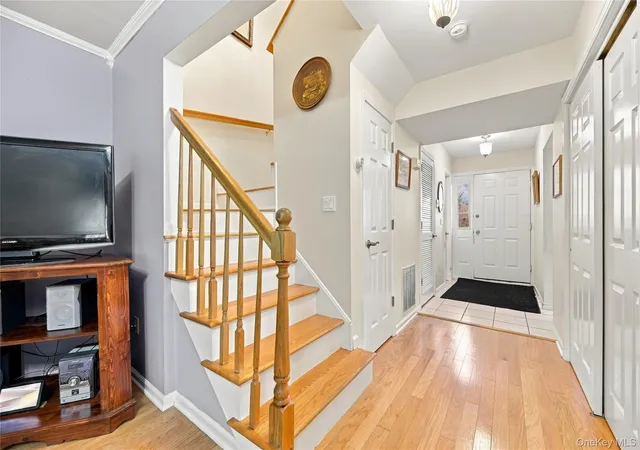 Photo 3 of Single family home for sale at 18 Autumn Leaf Ct, Montgomery, NY 12549 | MLS# 1057617 | Listing updated on 2026-10-06