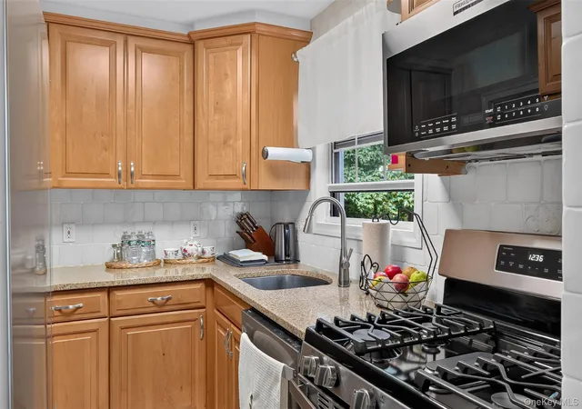 Photo 4 of House for sale at 9 Sentry Pl #2C, Scarsdale, NY 10583 | MLS# 1057626 | Listing updated on 2026-10-08