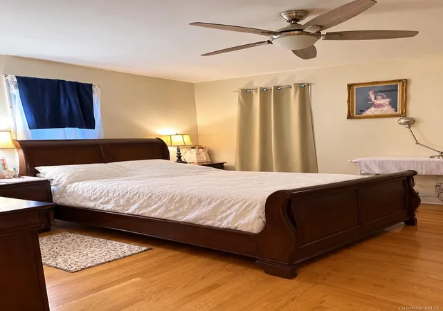 Listing Photo 5 - Condo for sale in building located at 1842 Paulding Ave, New York, NY 10462