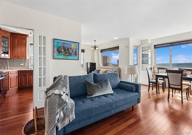 Photo 3 of House for sale at 2621 Palisade Ave #14L, Bronx, NY 10463 | MLS# 1057637 | Listing updated on 2026-10-29