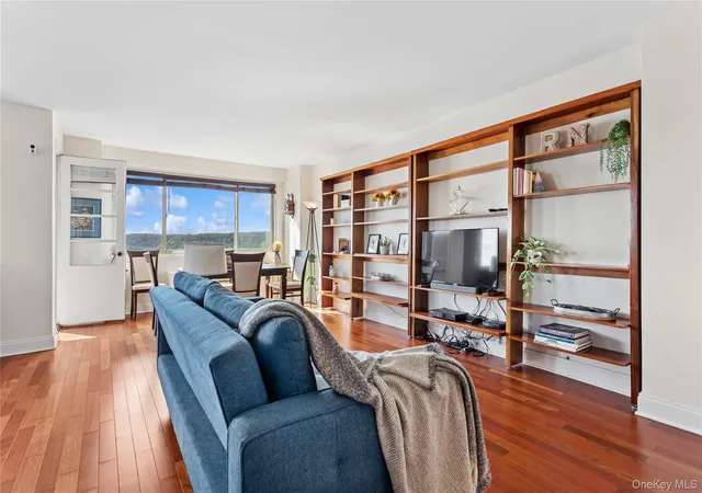 Photo 4 of House for sale at 2621 Palisade Ave #14L, Bronx, NY 10463 | MLS# 1057637 | Listing updated on 2026-10-29