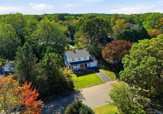 Photo 1 of Single family home for sale at 4 Deepdale, Brookhaven, NY 11778 | MLS# 1057638 | Listing updated on 2026-10-07