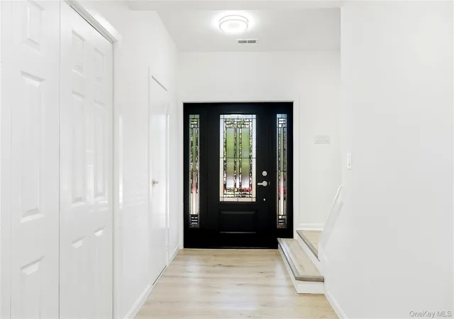 Photo 3 of Single family home for sale at 4 Deepdale, Brookhaven, NY 11778 | MLS# 1057638 | Listing updated on 2026-10-07