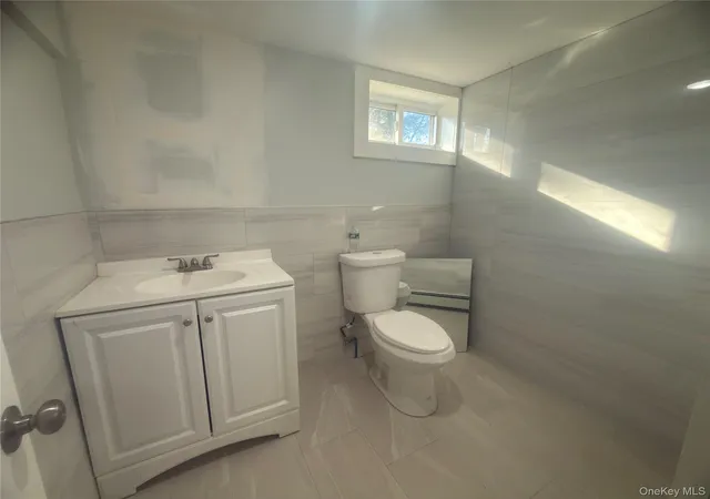 Photo 36 of Single family home for sale at 9 Holt St, Babylon, NY 11701 | MLS# 1057666 | Listing updated on 2026-10-04