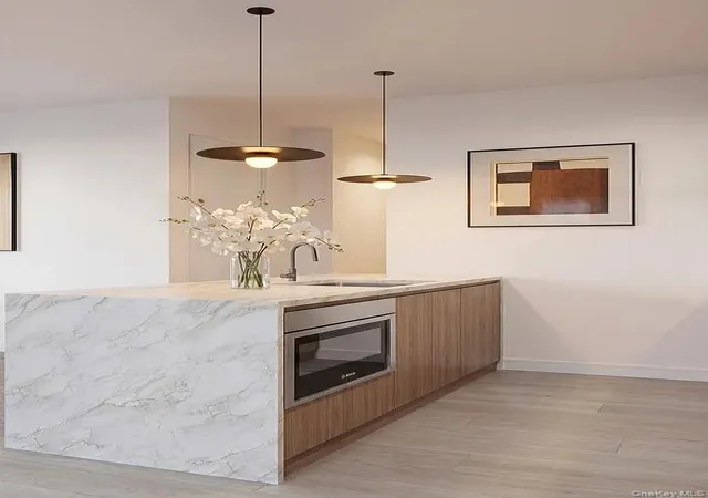 Listing Photo 4 - Condo for sale in building located at 37-28 Crescent St, New York, NY 11101 - Unit #4A