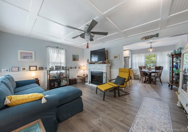 Photo 1 of Single family home for sale at 38 Middle Neck Rd, North Hempstead, NY 11050 | MLS# 1057693 | Listing updated on 2026-10-08