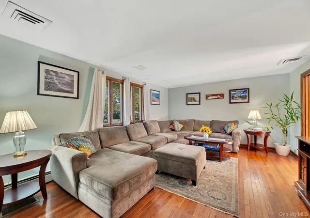 Photo 3 of Single family home for sale at 16 Hilltop Ln, Brookhaven, NY 11961 | MLS# 1057702 | Listing updated on 2026-10-08