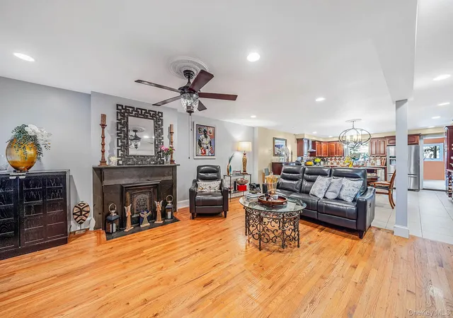 Photo 3 of Single family home for sale at 885a Putnam Ave, New York, NY 11221 | MLS# 1057704 | Listing updated on 2026-10-02