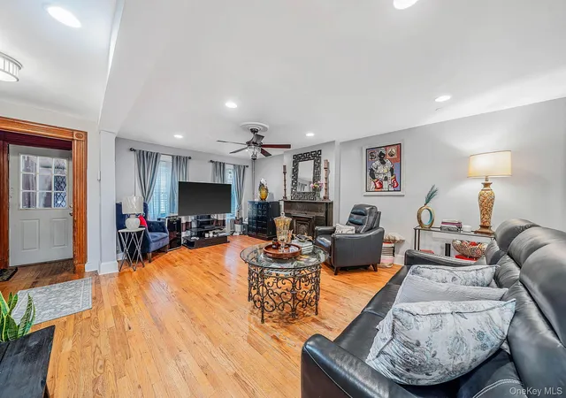 Photo 4 of Single family home for sale at 885a Putnam Ave, New York, NY 11221 | MLS# 1057704 | Listing updated on 2026-10-02