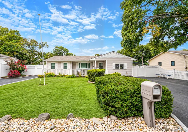 Single family home for sale at 179 Ford St, Holbrook, NY 11741 | MLS# 1057708