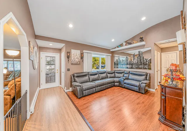 Photo 4 of Single family home for sale at 179 Ford St, Holbrook, NY 11741 | MLS# 1057708 | Listing updated on 2026-10-11