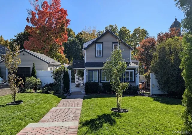 Photo 4 of Single family home for sale at 9 Academy St, Beacon, NY 12508 | MLS# 1057723 | Listing updated on 2026-10-24