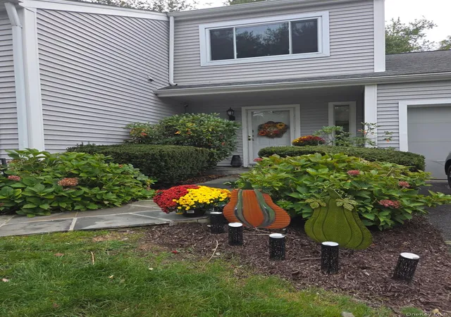 Condo for sale at 82 Cornwall Cir, Yorktown, NY 10598 | MLS# 1057732