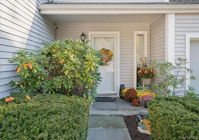 Photo 1 of Condo for sale at 82 Cornwall Cir, Yorktown, NY 10598 | MLS# 1057732 | Listing updated on 2026-10-17