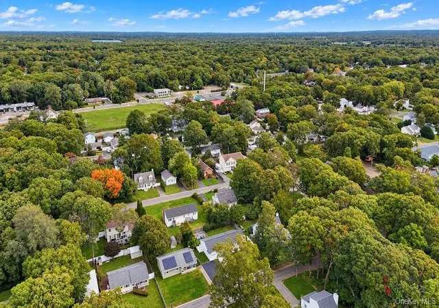 Photo 3 of Single family home for sale at 81 Wood Ave, Brookhaven, NY 11950 | MLS# 1057734 | Listing updated on 2026-10-28