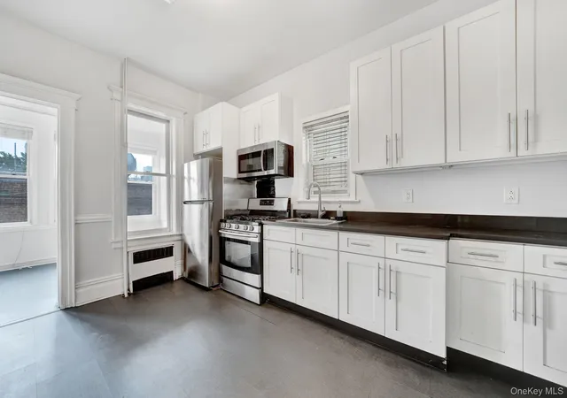 Photo 3 of House for sale at 1934 Benedict Ave, New York, NY 10462 | MLS# 1057739 | Listing updated on 2026-10-07