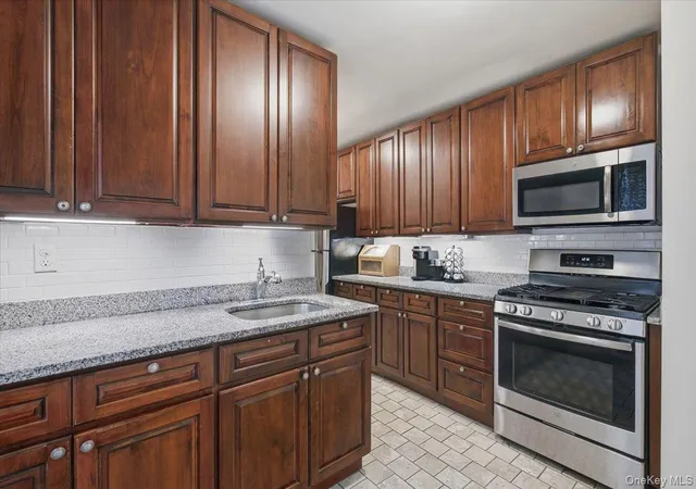 Photo 2 of House for sale at 4380 Vireo Ave #4T, New York, NY 10470 | MLS# 1057750 | Listing updated on 2026-10-06