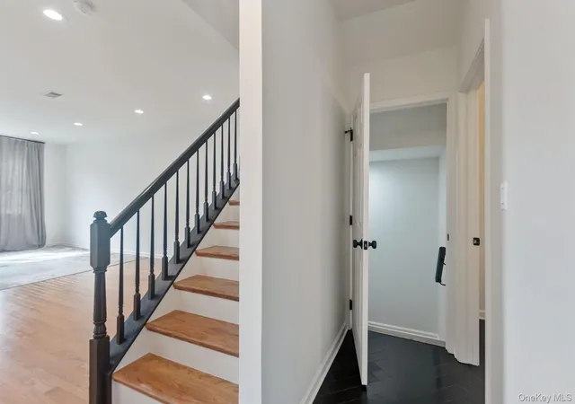 Photo 3 of Single family home for sale at 38 Mulberry Dr, Tuxedo Park, NY 10987 | MLS# 1057761 | Listing updated on 2026-10-02