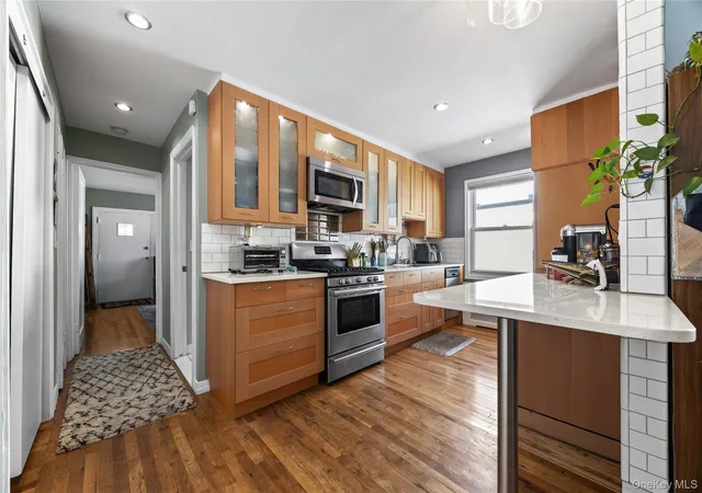 Photo 1 of House for sale at 6299 Broadway #C10, Bronx, NY 10471 | MLS# 1057795 | Listing updated on 2026-10-09