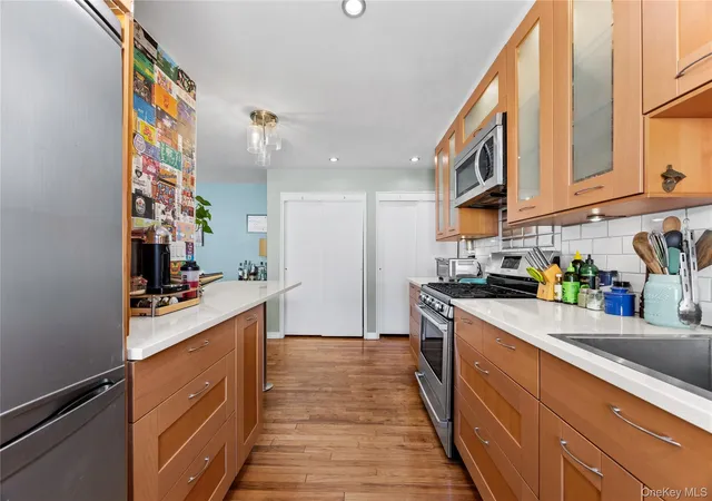 Photo 4 of House for sale at 6299 Broadway #C10, Bronx, NY 10471 | MLS# 1057795 | Listing updated on 2026-10-09