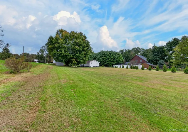 Photo 4 of Manufactured home for sale at 2031 State Route 17k, Crawford, NY 12549 | MLS# 1057815 | Listing updated on 2026-10-06
