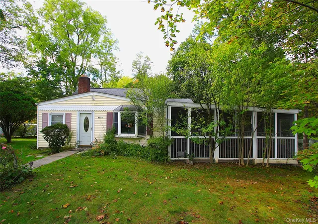 Photo 3 of Single family home for sale at 2222 Crompond Rd, Yorktown, NY 10598 | MLS# 1057834 | Listing updated on 2026-10-06