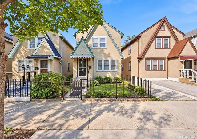 Single family home for sale at 2727 Morgan Ave, New York, NY 10469 | MLS# 1057871