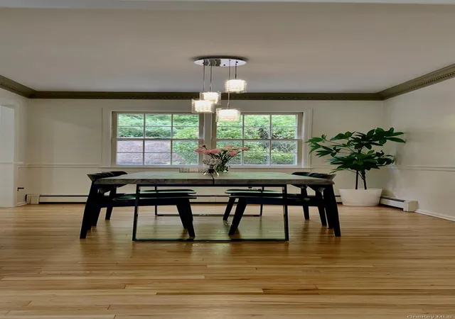 Photo 3 of Single family home for sale at 21 Noyes Ln, Halesite, NY 11743 | MLS# 1057891 | Listing updated on 2026-10-03