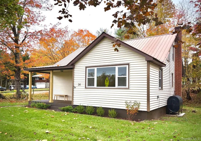 Photo 1 of Single family home for sale at 34 School St, Rockland, NY 12758 | MLS# 1057937 | Listing updated on 2026-10-29