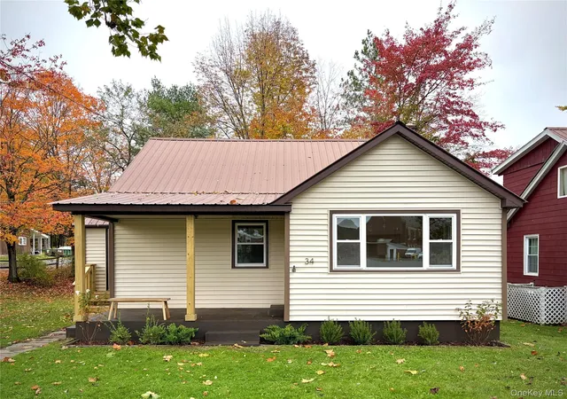 Photo 3 of Single family home for sale at 34 School St, Rockland, NY 12758 | MLS# 1057937 | Listing updated on 2026-10-29