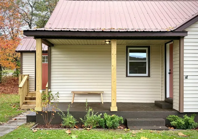 Photo 3 of Single family home for sale at 34 School St, Rockland, NY 12758 | MLS# 1057937 | Listing updated on 2026-10-29