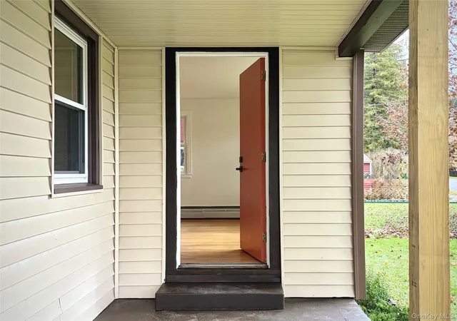 Photo 4 of Single family home for sale at 34 School St, Rockland, NY 12758 | MLS# 1057937 | Listing updated on 2026-10-29