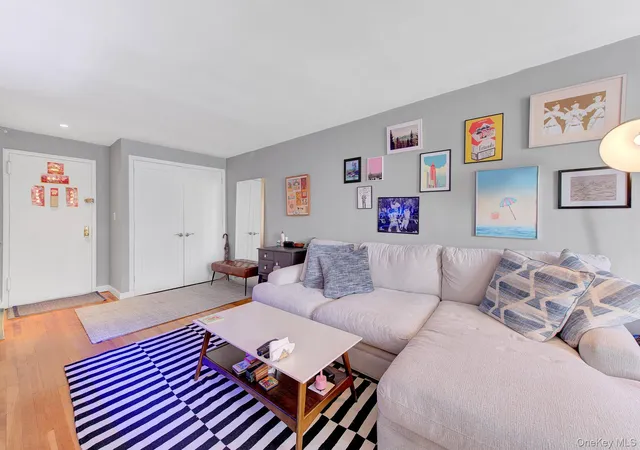 Photo 4 of House for sale at 54-44 Little Neck Pkwy #4T, New York, NY 11362 | MLS# 1058026 | Listing updated on 2026-10-19