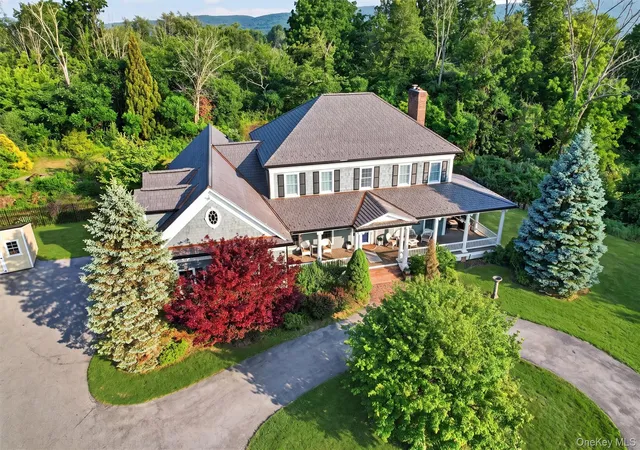 Photo 2 of Single family home for sale at 10 Knollcroft Ter, Warwick (town), NY 10990 | MLS# 1058027 | Listing updated on 2026-10-03