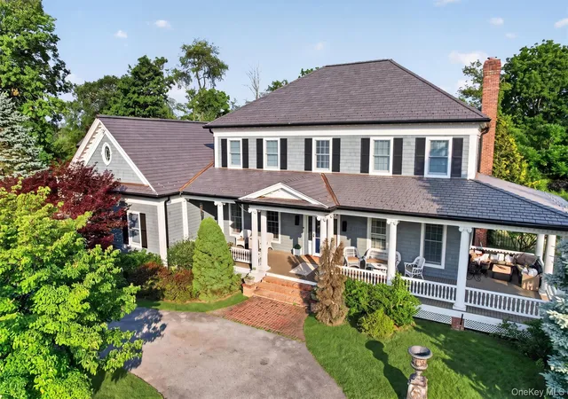 Photo 3 of Single family home for sale at 10 Knollcroft Ter, Warwick (town), NY 10990 | MLS# 1058027 | Listing updated on 2026-10-03