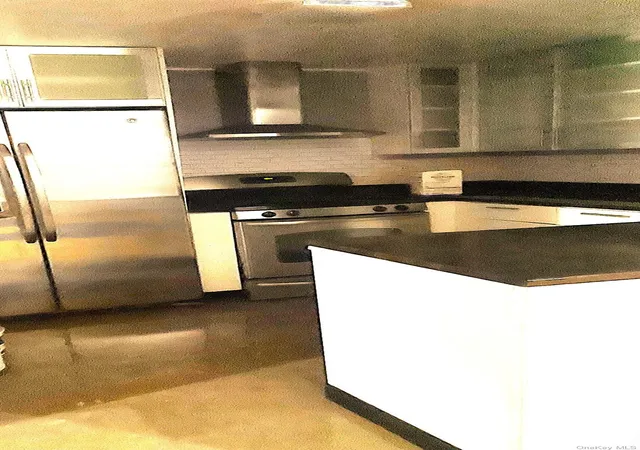 Listing Photo 4 - Condo for sale in building located at 88-20 Parsons Blvd, New York, NY 11432 - Unit #3A